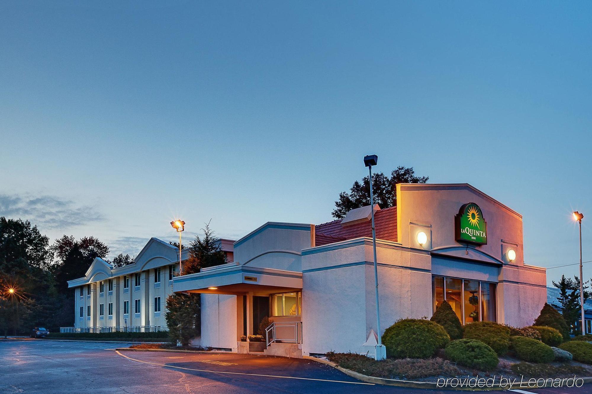 La Quinta Inn Paramus Exterior foto