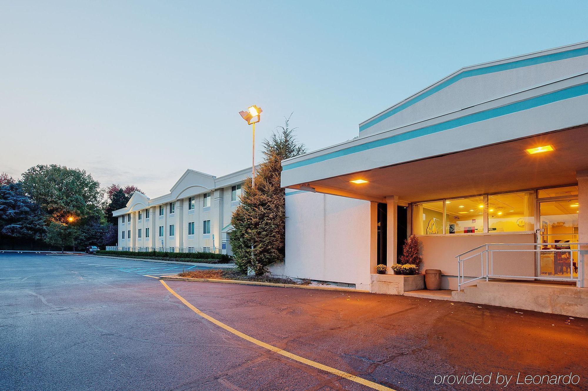 La Quinta Inn Paramus Exterior foto